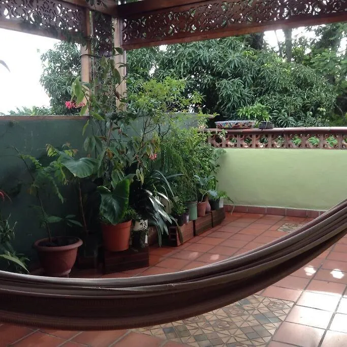Apartamento-Galeria De Arte Cielo Y Tierra Medellín 0*,  Colombia