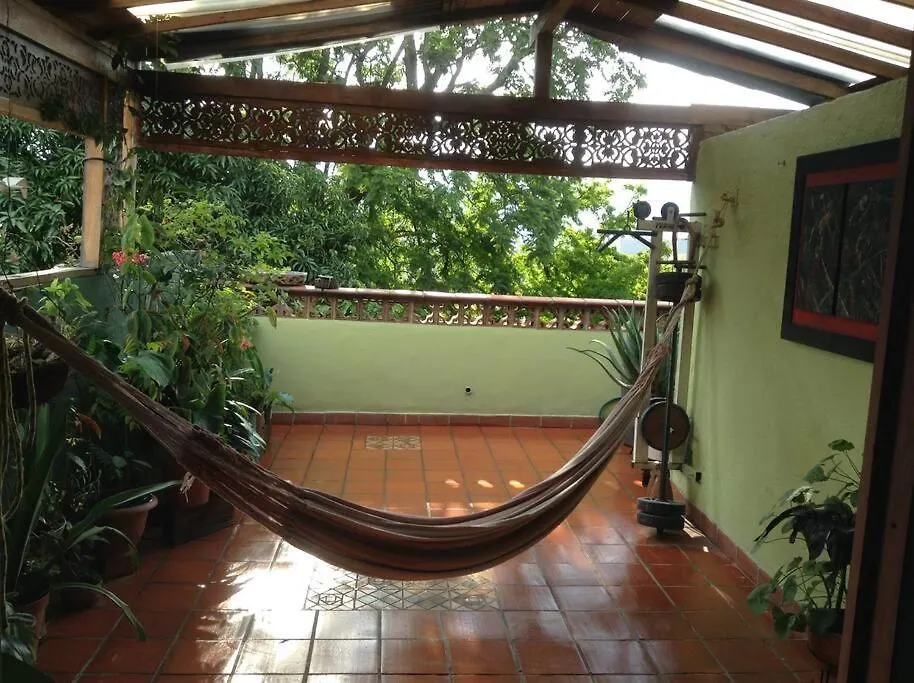 Apartamento-Galeria De Arte Cielo Y Tierra Medellín Colombia